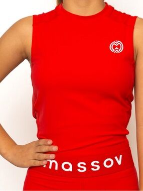 NWOT massov Red Sleeveless Compression Athletic Tank Top M Super Soft
